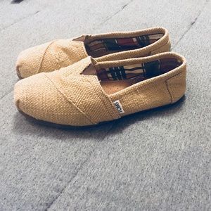 Toms Women’s 6.5 Natural Burlap Shoes